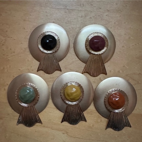 Vintage Jewelry - Vintage brooch bundle